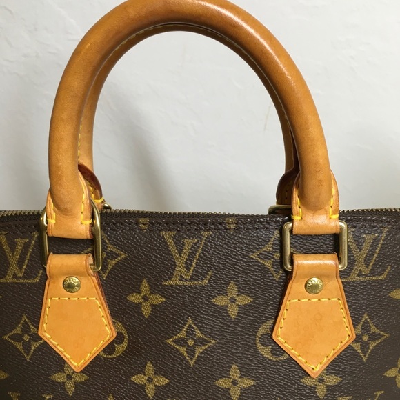 Louis Vuitton Alma PM monogram purse - Picture 6 of 14